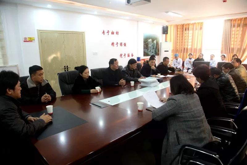 铜仁市公共资源交易中心专家组一行人深入我院开展工程竣工验收工作