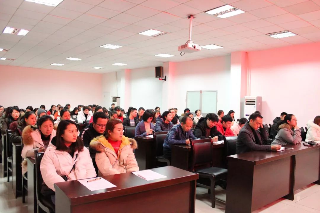 铜仁市妇幼保健院圆满完成2018年度新进职工岗前培训