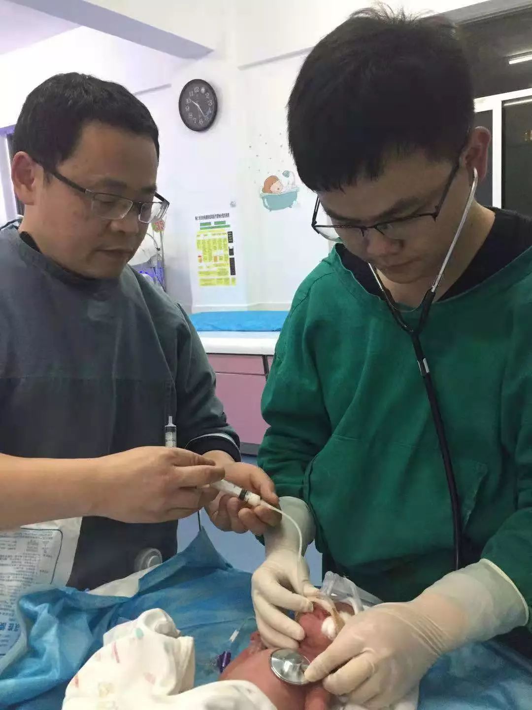 铜仁市妇幼保健院新生儿科同时开展LISA和PICC置管两项新技术