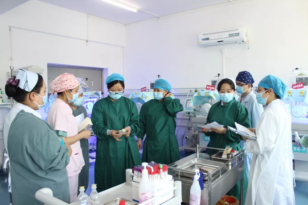 铜仁市医疗机构感染防控工作专项检查组深入我院督导检查
