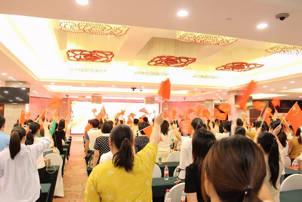 中共铜仁市妇幼保健院总支部委员会“不忘初心、牢记使命，爱党爱国爱岗”主题演讲比赛总决赛圆满成功