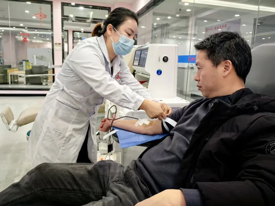 铜仁市妇幼保健院组织职工无偿献血