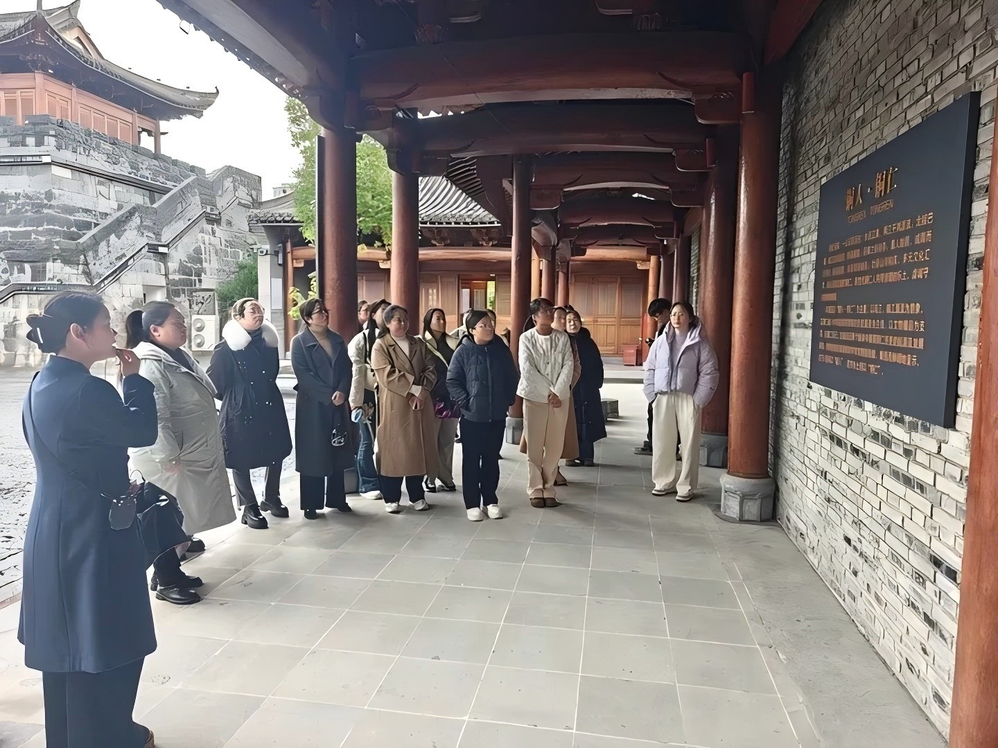 铜仁市妇幼保健院赴铜仁博物馆开展“寻韵铜仁文脉·增强家国情怀”活动