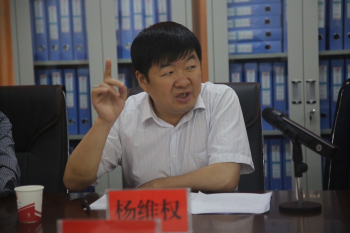 杨维权到我院调研时强调打造响亮品牌 树立良好形象