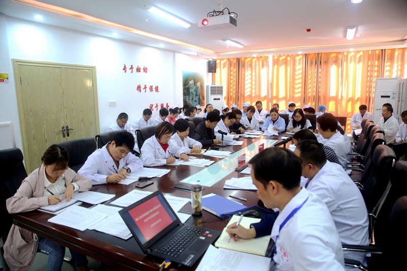 舒萍院长主持召开10月份院务会安排下步工作