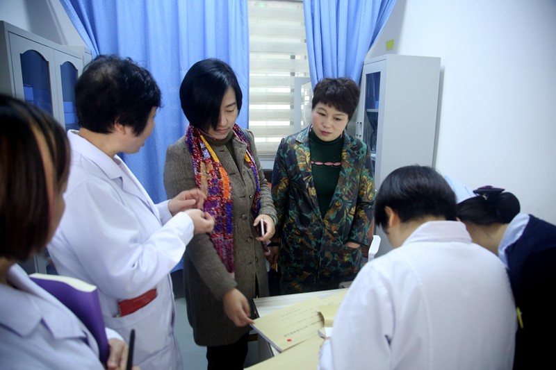 省妇儿工委一行深入我院调研指导0-3岁“苗圃工程”儿童早期综合发展工作