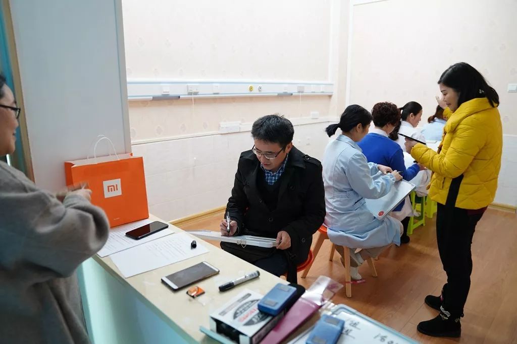 铜仁市妇幼保健院工会组织开展庆“三八”妇女节趣味活动
