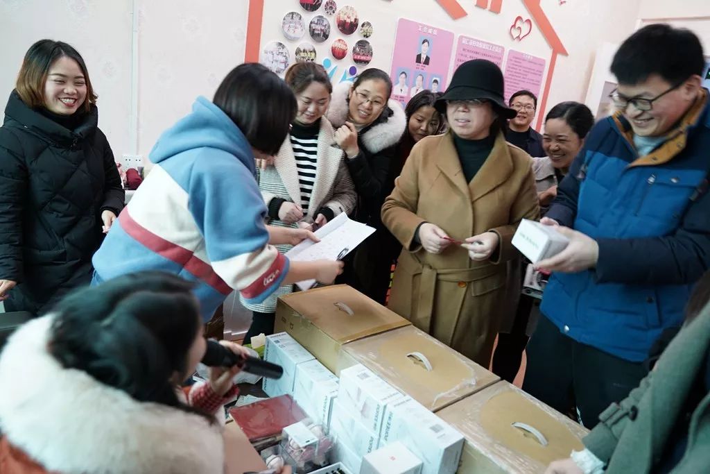 铜仁市妇幼保健院工会组织开展庆“三八”妇女节趣味活动