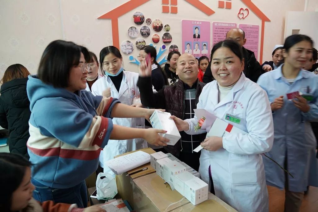 铜仁市妇幼保健院工会组织开展庆“三八”妇女节趣味活动