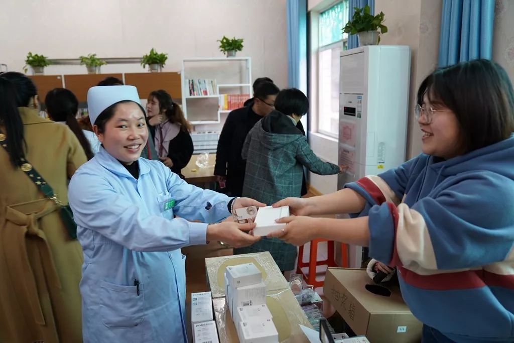 铜仁市妇幼保健院工会组织开展庆“三八”妇女节趣味活动