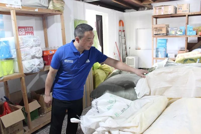 铜仁市妇幼保健院包顺堂副院长率队开展节前安全生产大检查