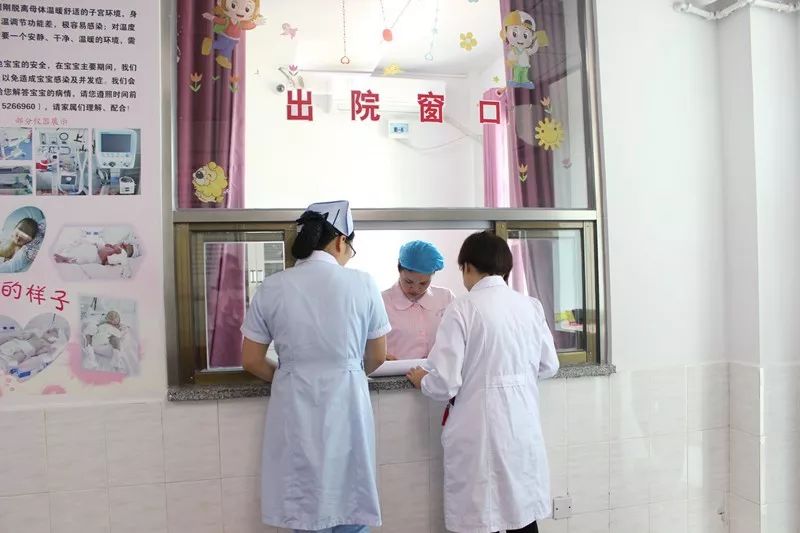 铜仁市妇幼保健院包顺堂副院长率队开展节前安全生产大检查