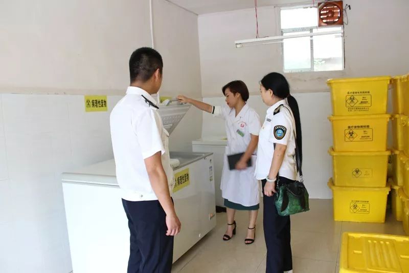 市卫健局、市卫生监督局在我中心联合开展创建国家卫生城市督导工作