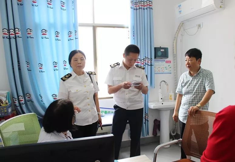 市卫健局、市卫生监督局在我中心联合开展创建国家卫生城市督导工作