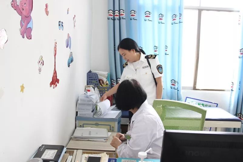 市卫健局、市卫生监督局在我中心联合开展创建国家卫生城市督导工作