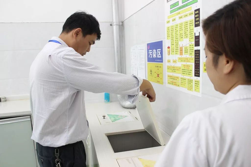碧江区卫健局、碧江区环保局一行深入我院开展创建国家卫生城市检查