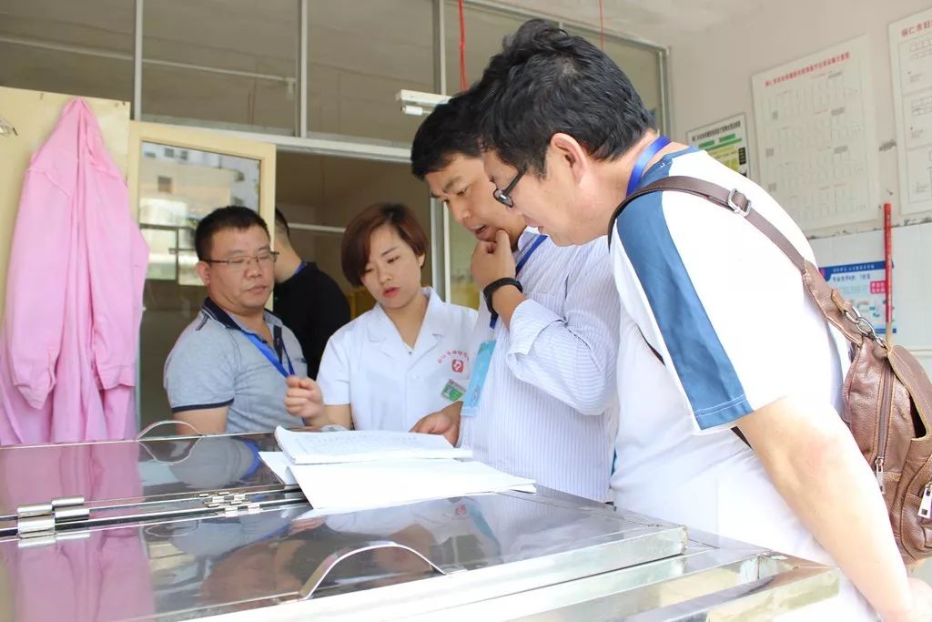 碧江区卫健局、碧江区环保局一行深入我院开展创建国家卫生城市检查