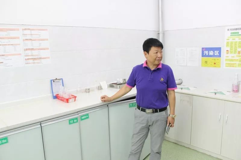 市卫健局检查组深入铜仁市妇幼保健院开展创卫督查工作