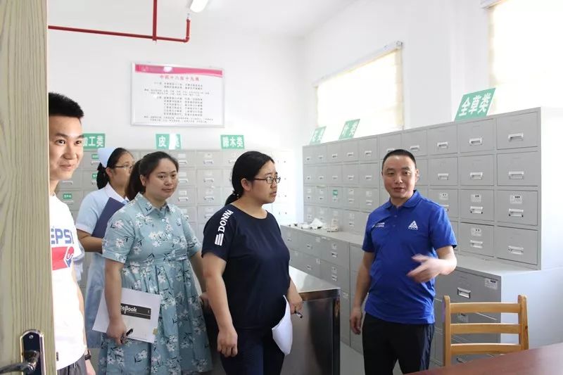 铜仁市妇幼保健院包顺堂副院长率队开展节前安全生产大检查