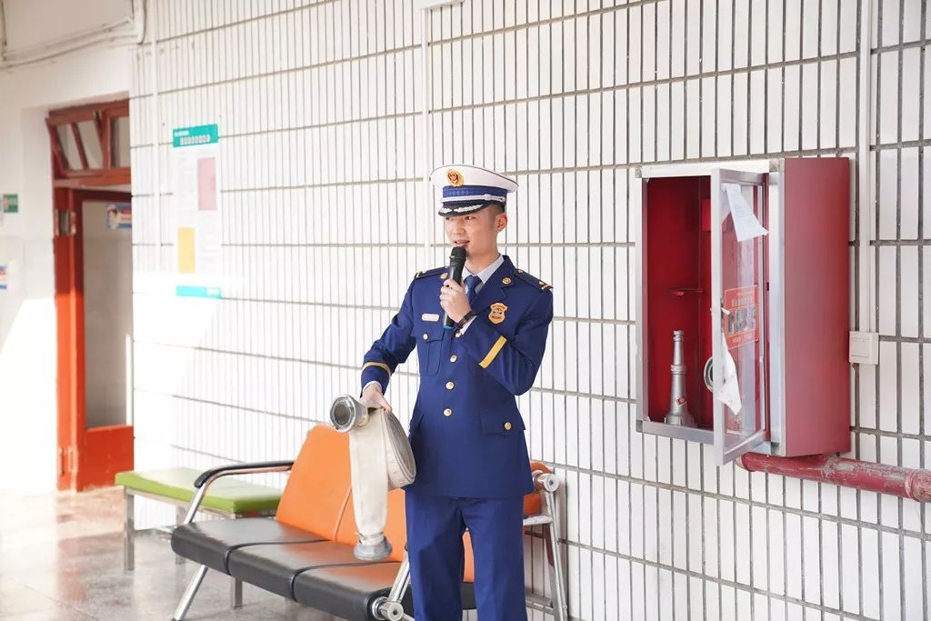 铜仁市妇幼保健院开展消防安全能力培训及应急演练