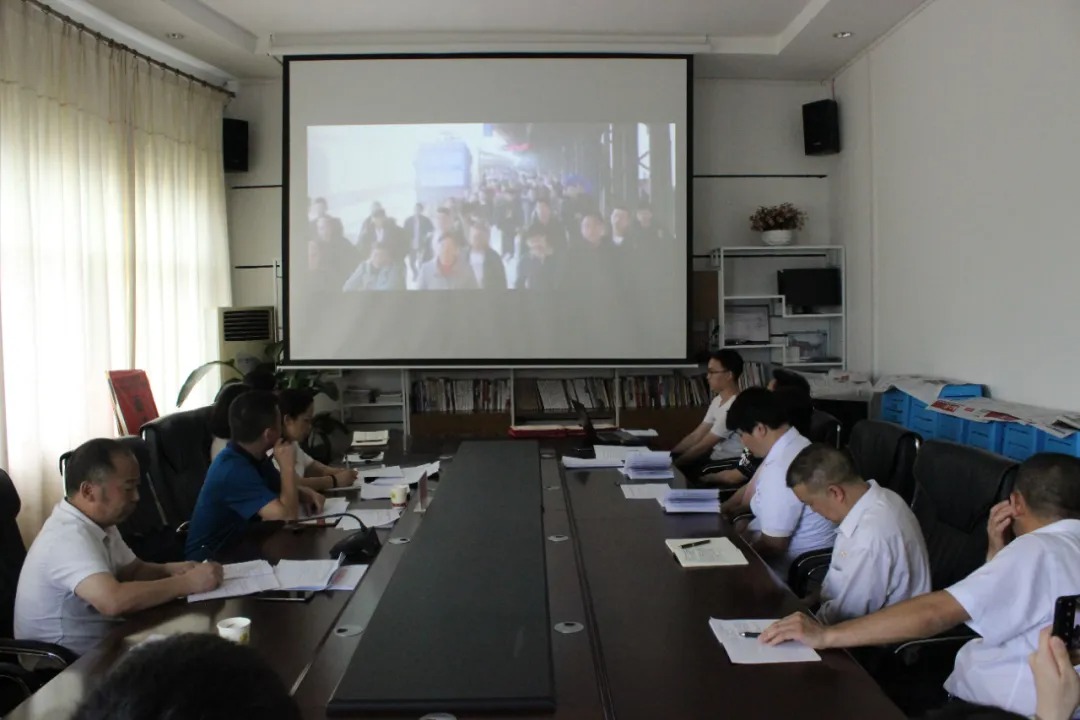 铜仁市妇幼保健院党总支召开庆祝建党99周年表彰大会暨党建工作推进会