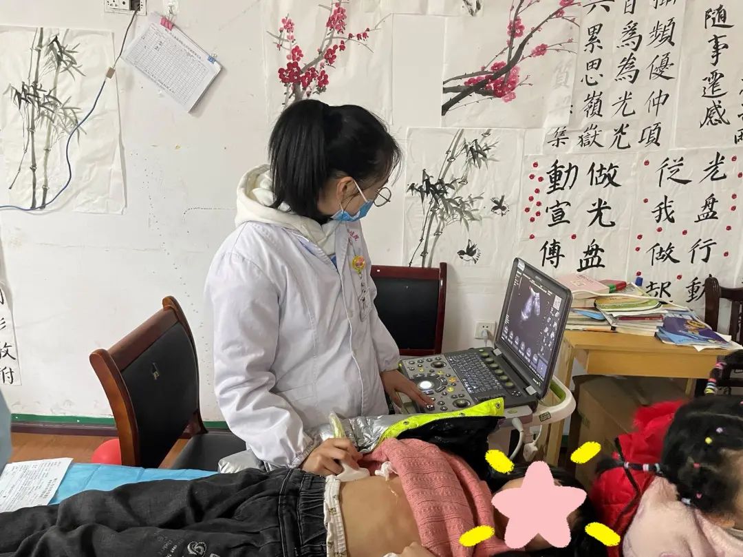 【新闻】情系福利院，爱心暖童心——铜仁市妇幼保健院走进市福利院开展儿童健康体检
