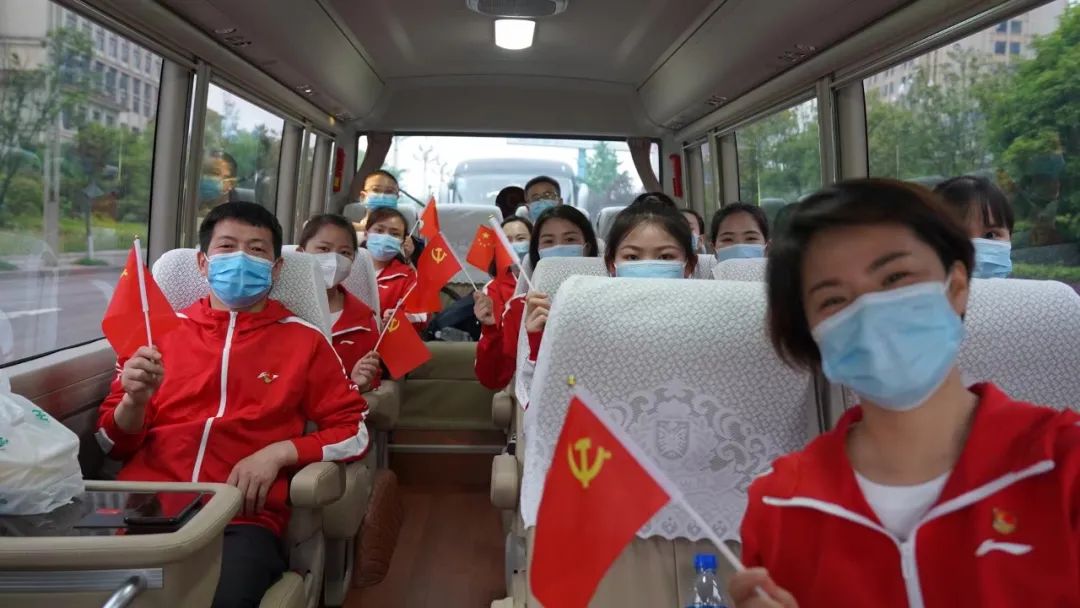英雄归来，铜仁市妇幼保健院援沪医疗队凯旋！