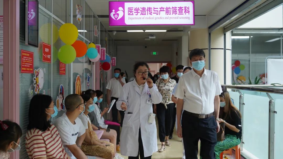 山海情深：东莞市妇幼保健院院长邓皓辉一行莅临我院帮扶指导！
